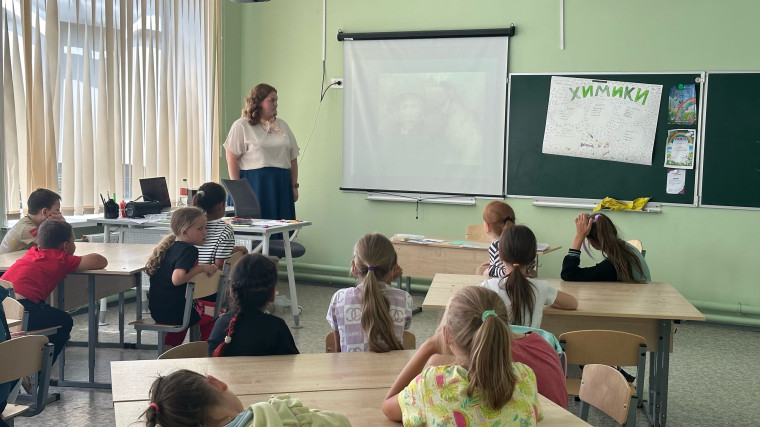 Памяти павших героев будьте достойны.